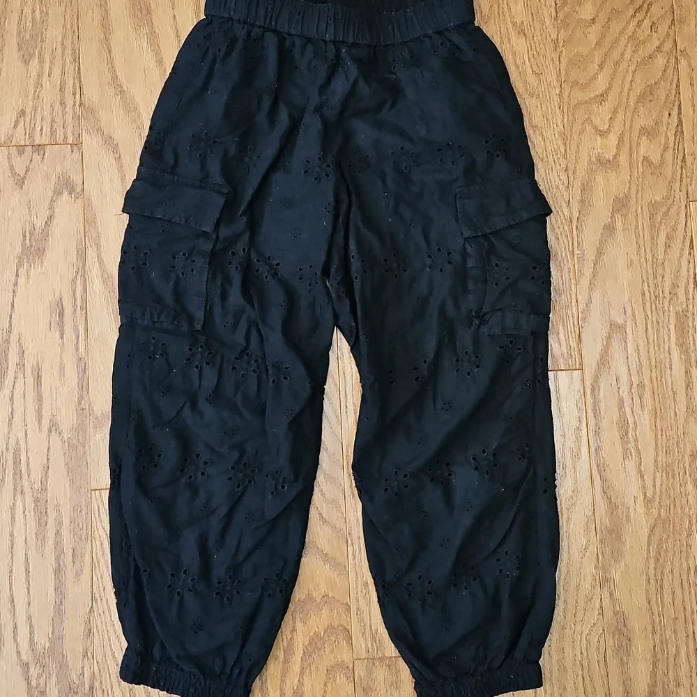 GAP Kids Black Eyelet Lace Cargo Pants SZ M or 8